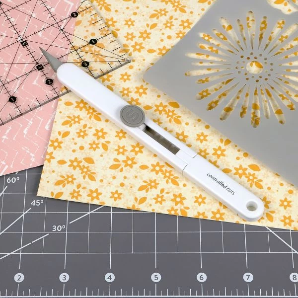 SINGER 3-in-1 Retractable Craft Knife 8 SINGER 3-in-1 Retractable Craft Knife - Image 6