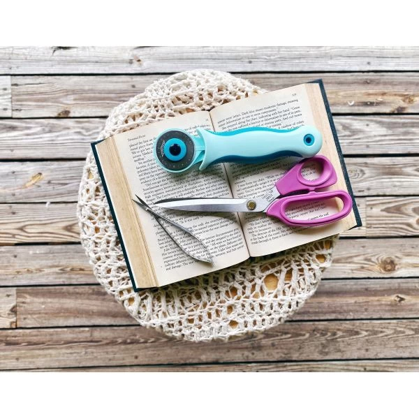 Havel's Snip-Eze Embroidery Snips 4.75" 4 Havel's Snip-Eze Embroidery Snips 4.75" - Image 2