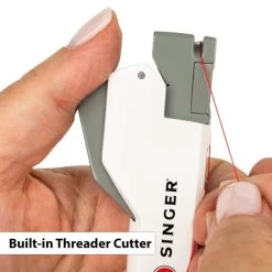 SINGER Needle Threader Assistant -Sewing And Knitting b1ead6174d86d35a3810cc3693838f8671