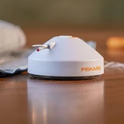 Fiskars Tabletop Seam Ripper -Sewing And Knitting fcf2776f80cf9ad7d1f573f23ea40781f3